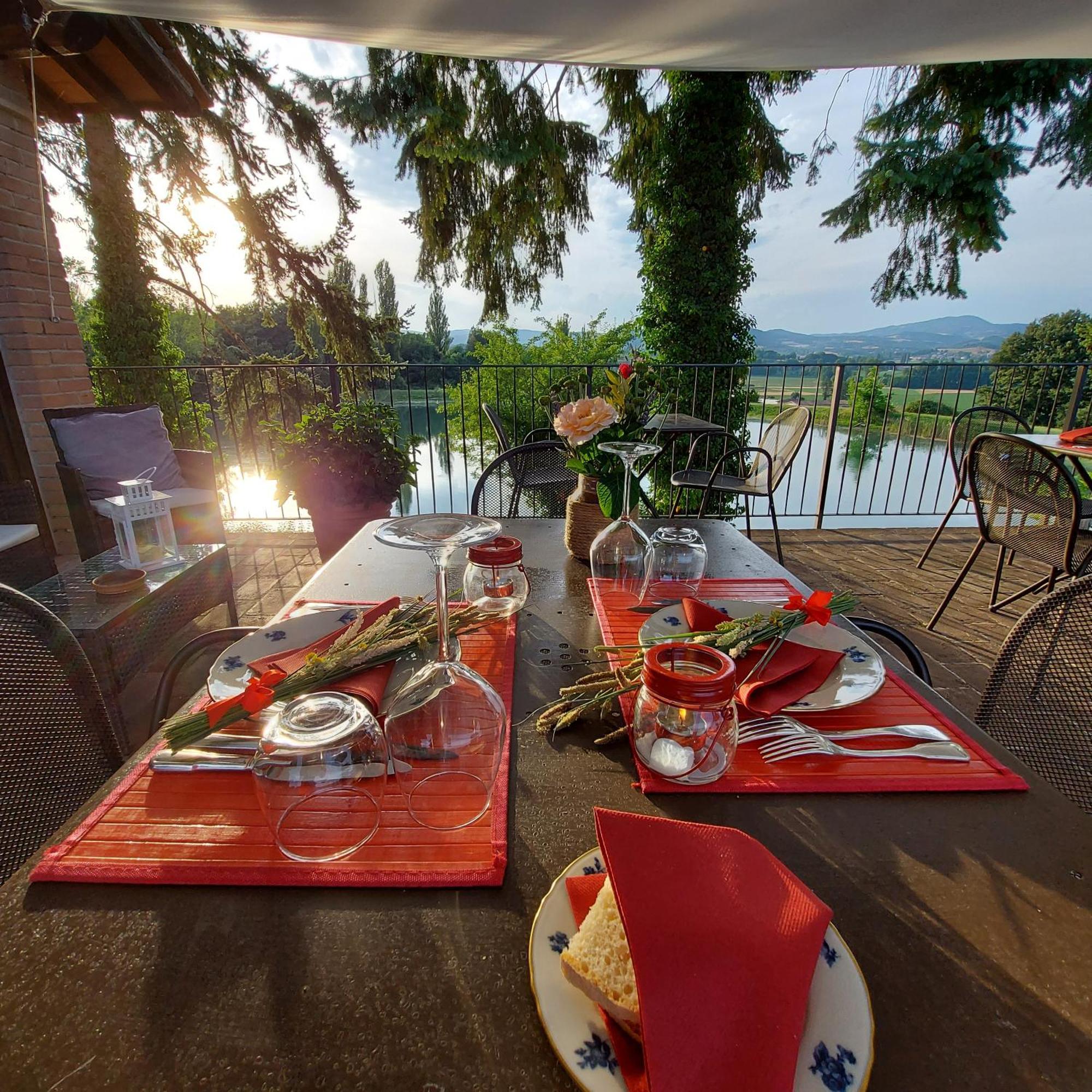 Agriturismo Sant'Illuminato Calzolaro Luaran gambar